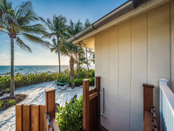 Beachfront Luxury Vacation Home in Naples Sleeps 10